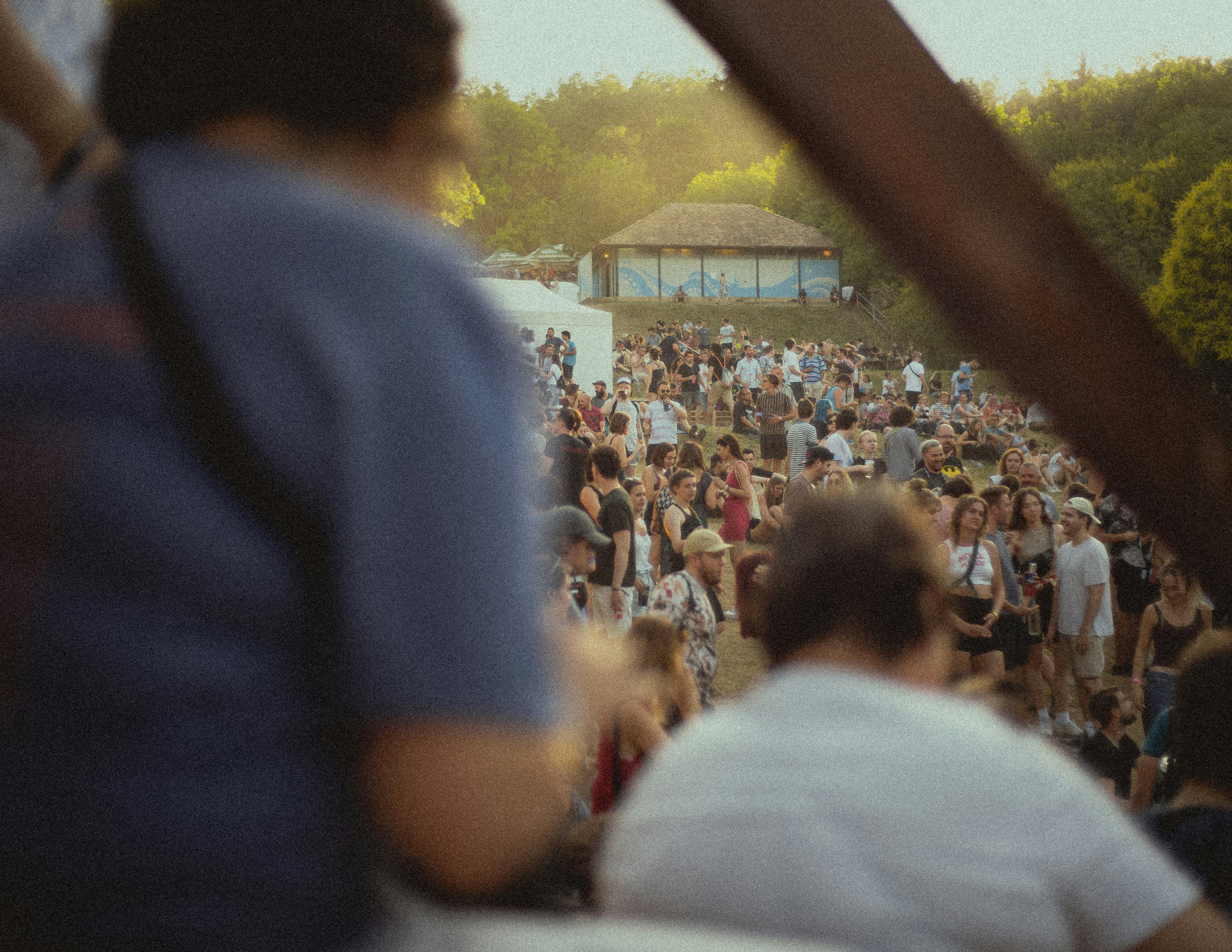 Fota med engångskamera på sommarens festival